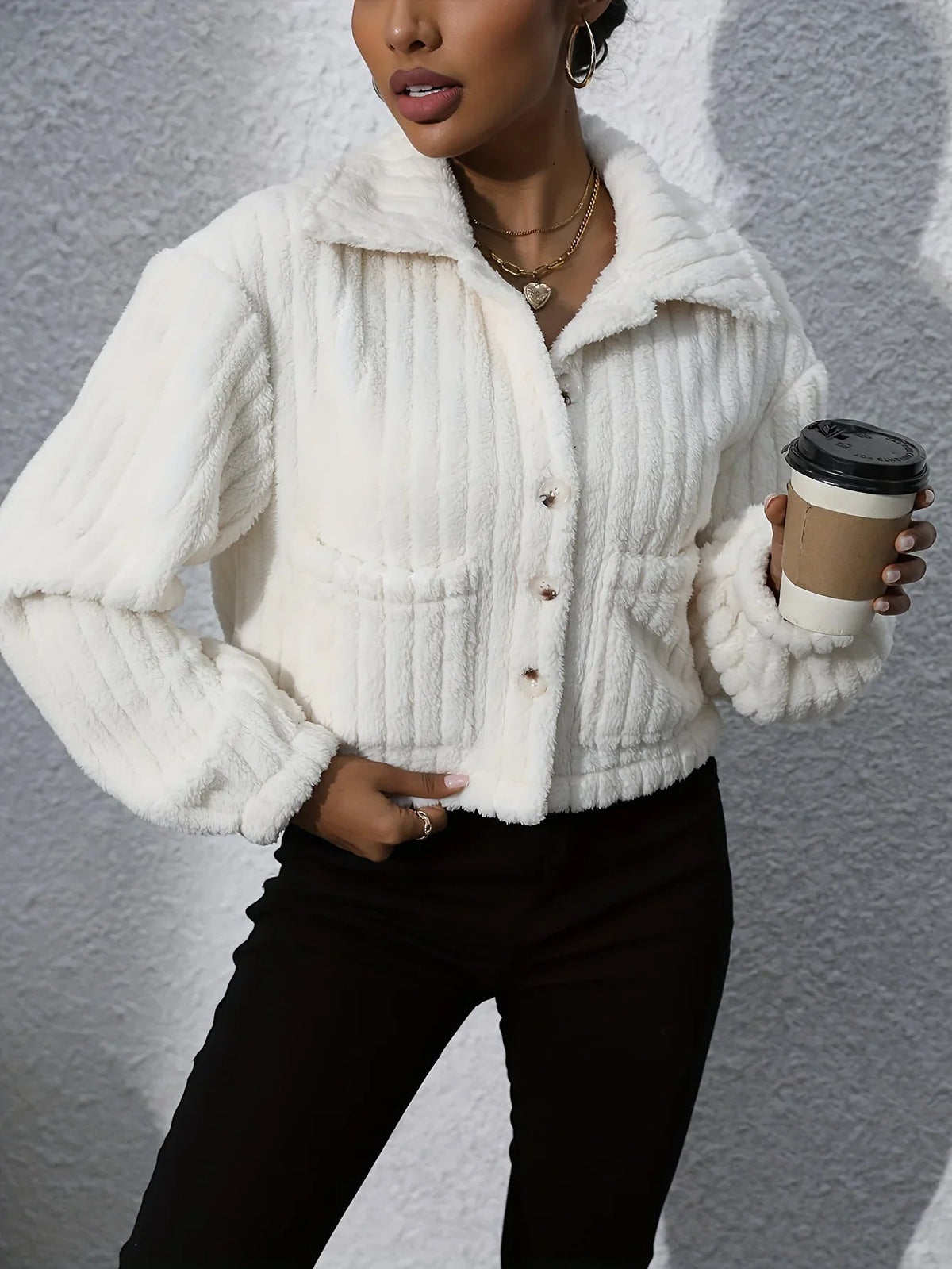 Adriana | Chaqueta corta de peluche