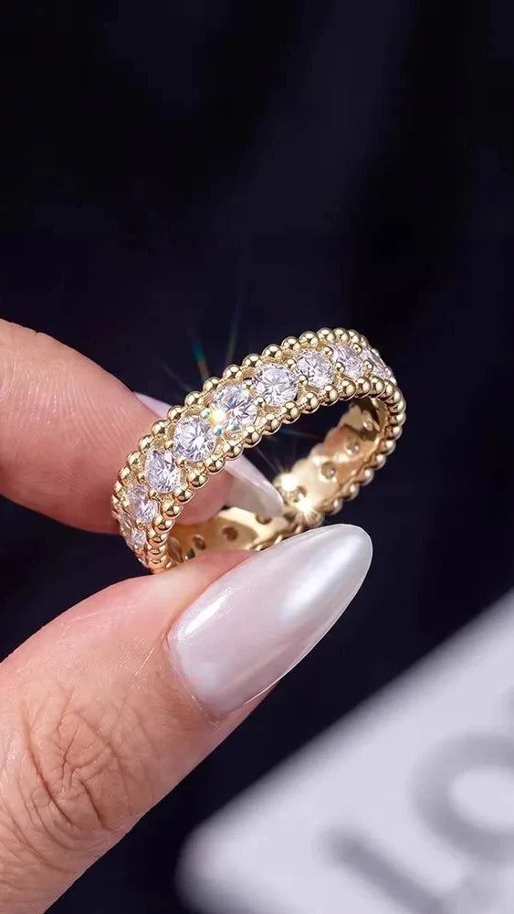 Consuelo | Anillo geométrico de moissanita